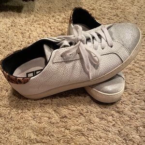 Size 7, one brand, cheetah and subtle glitter detail sneaker.
